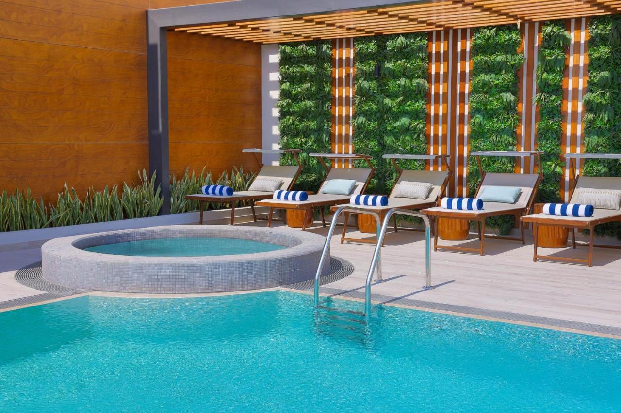 Courtyard By Marriott Culture Village, Dubai Exterior foto